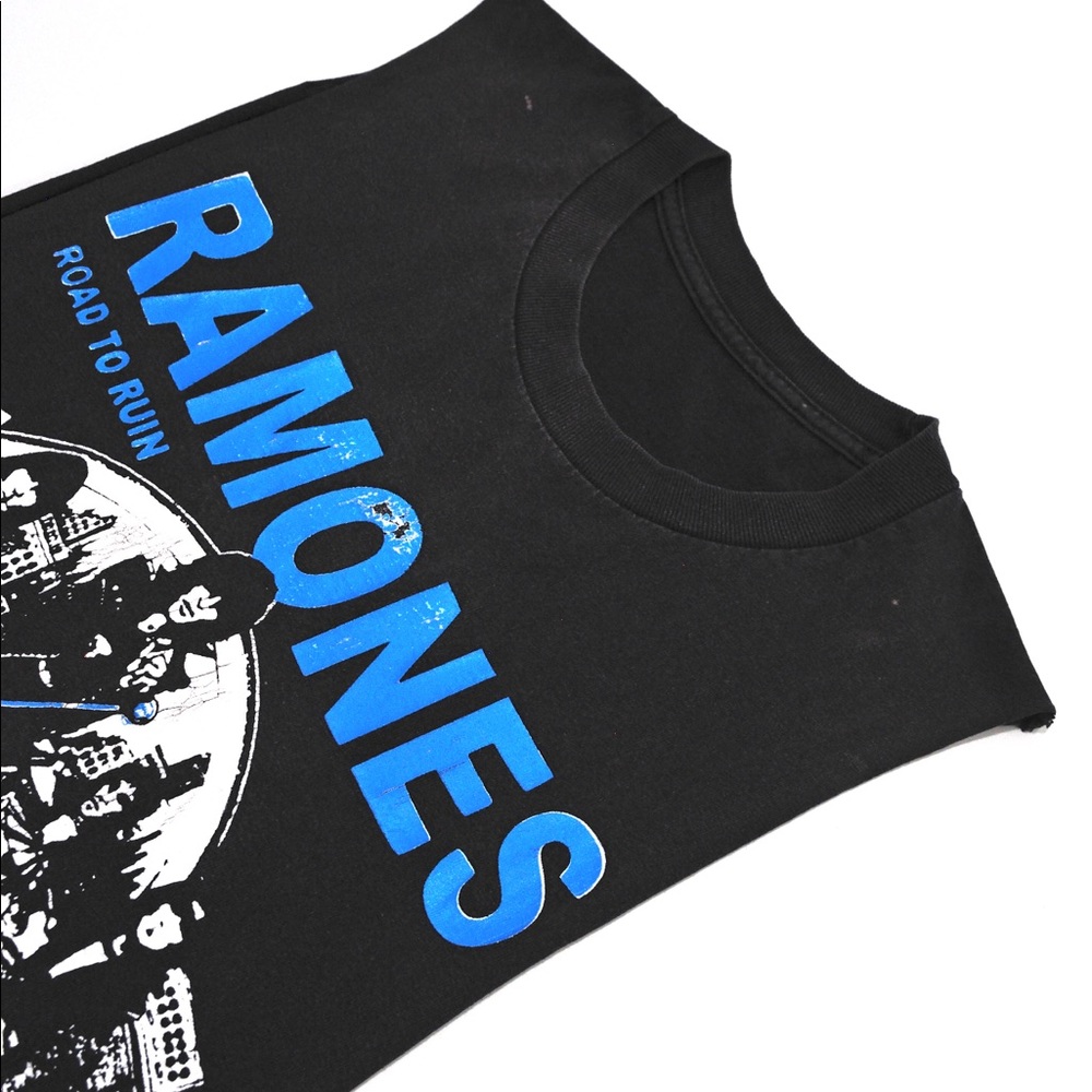 SOLD. Vintage Ramones Tank - Picture 6 of 12